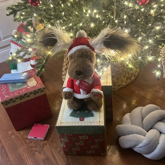 Animated Puppy Festive Plush Sings “Jingle Bells” with Flapping Ears - Picture 2 of 6